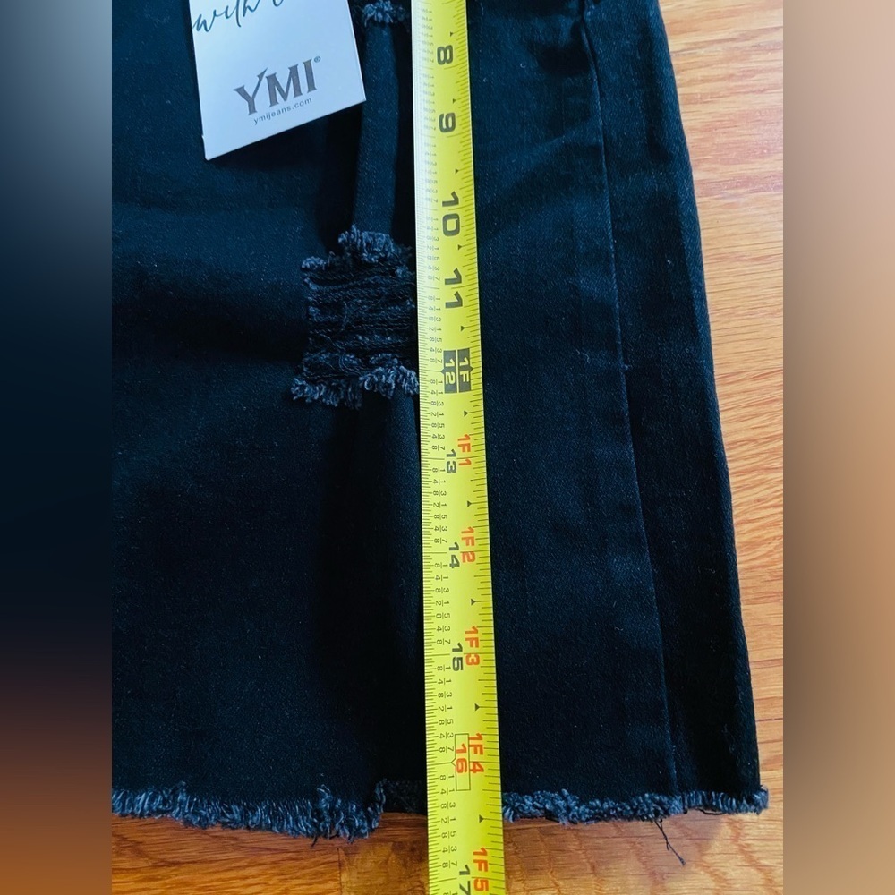 New With Tags YMI Black Denim Distressed Mini Skirt Size 7 / 28 Walk My Way - Picture 7 of 7